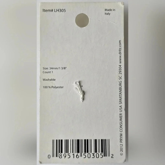 2 Red Lauren Hancock Collection Buttons by Dritz Italy - Picture 4 of 4